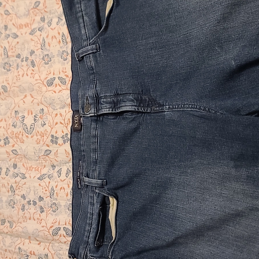 Wide Cuff Capri Jeans Size 22W